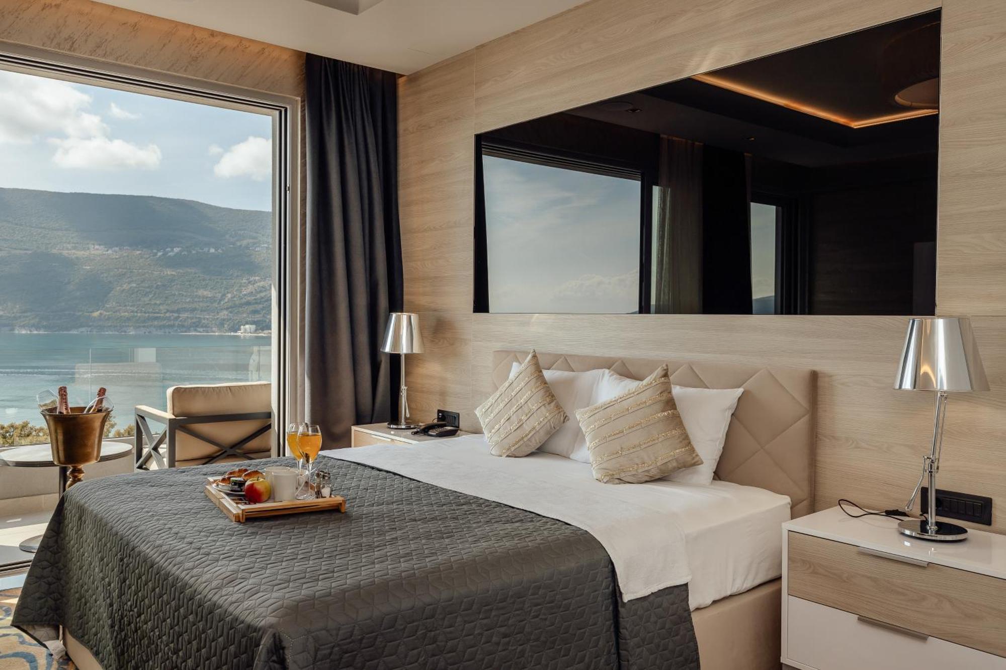 Garni Hotel Kruso Herceg Novi Zewnętrze zdjęcie