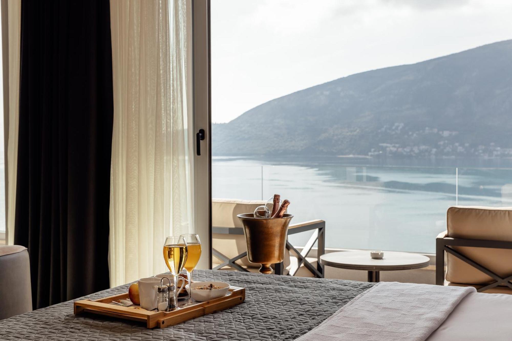 Garni Hotel Kruso Herceg Novi Zewnętrze zdjęcie
