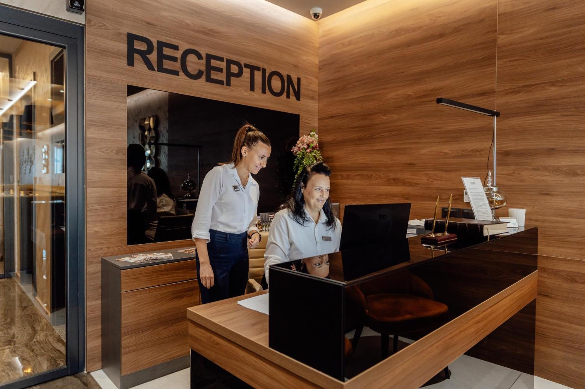 Garni Hotel Kruso Herceg Novi Zewnętrze zdjęcie